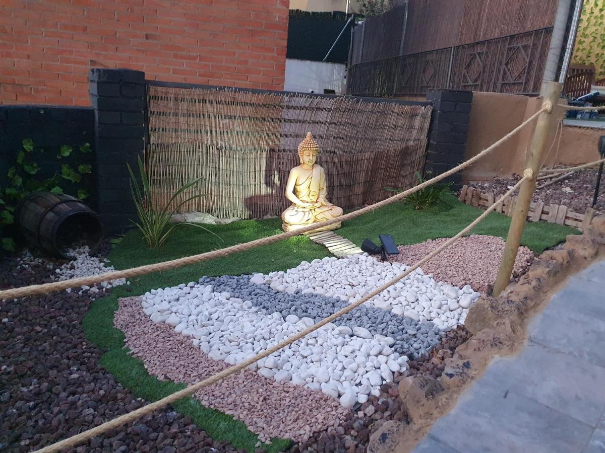 La Chocita De Invitados Hotell Vacarisas Eksteriør bilde